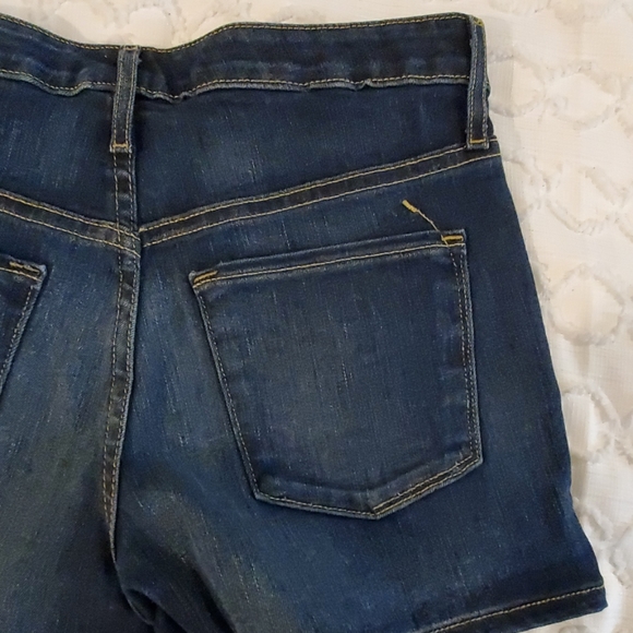 MOSSIMO high rise shorts 4/27 - Picture 3 of 8